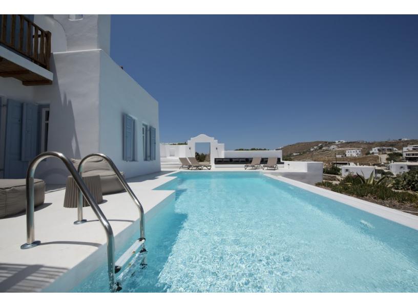 mykonos villas - villa with pool (2)